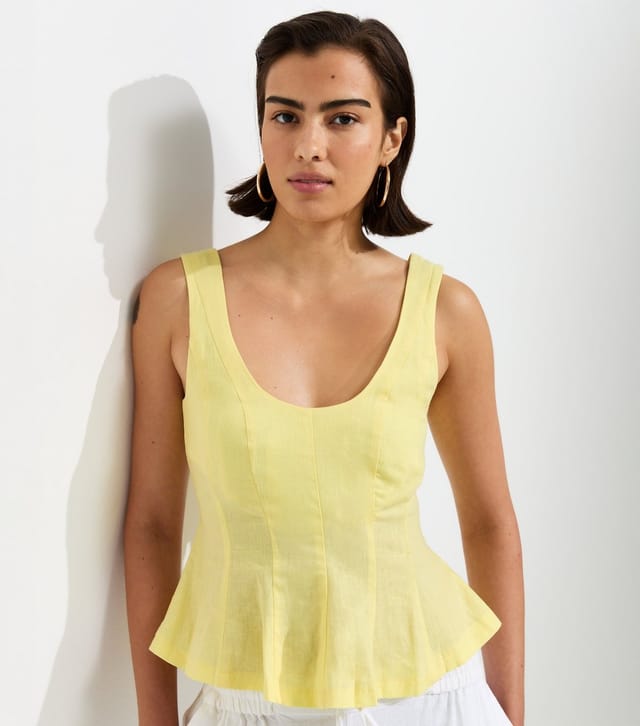 New Look Women's Light Yellow Linen Rich Scoop Neck Sleeveless Top New Look - 2