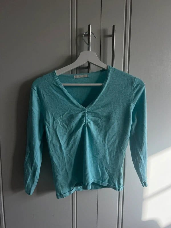 M&s aqua blue 3/4 sleeve knit v neck top