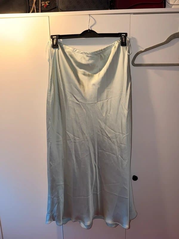 New Look New look satin bias midi skirt in light blue