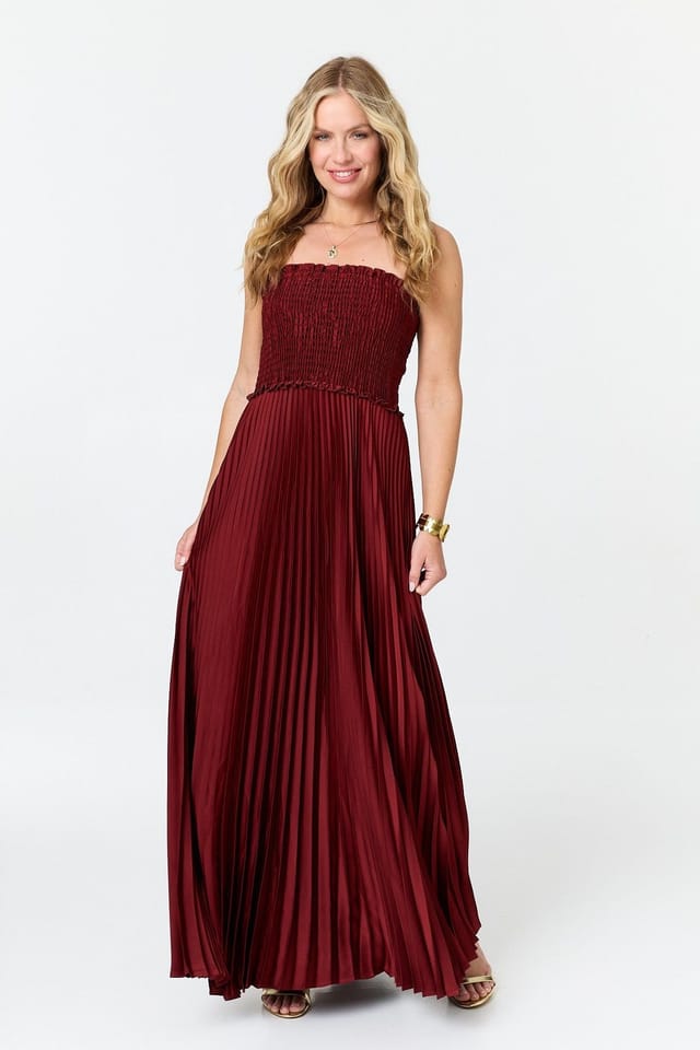 Izabel London Izabel London Women's Pleated Texture Strapless Maxi Dress in Red - 2