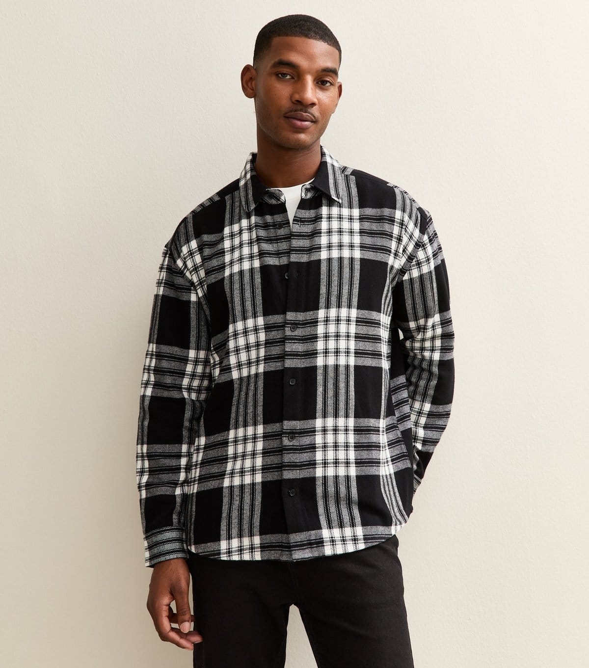 New Look Men's Black and White Checked Long Sleeve Shirt