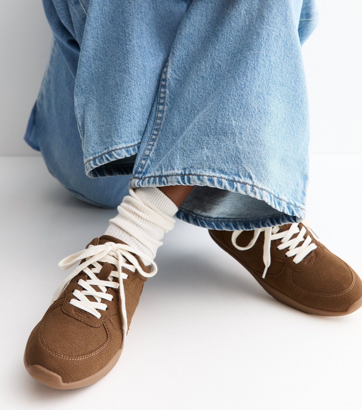 New Look Women's Tan Faux Brushed Leather Contrast Lace Trainers Vegan New Look - 2