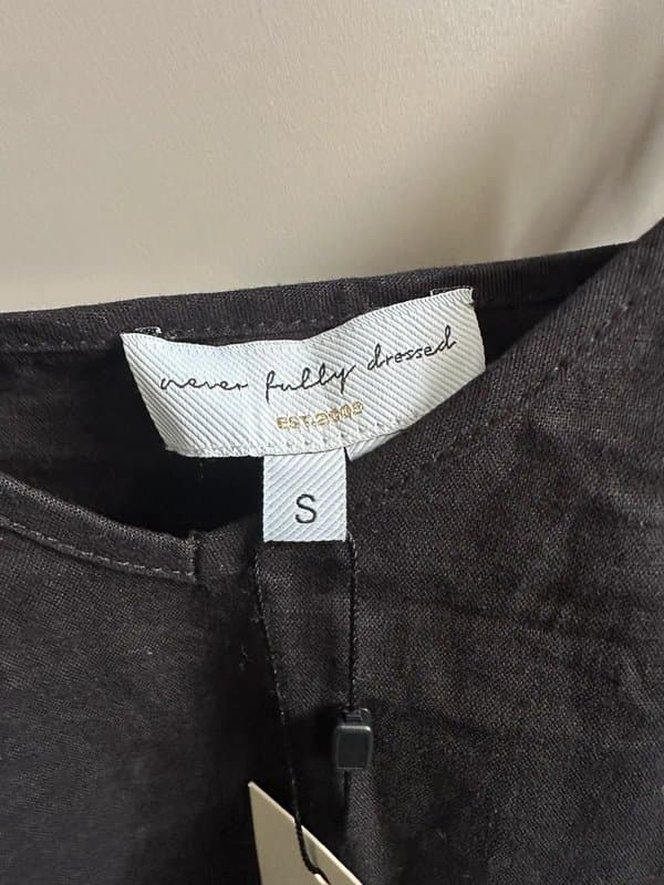 Never Fully Dressed Never fully dressed black linen cami top S