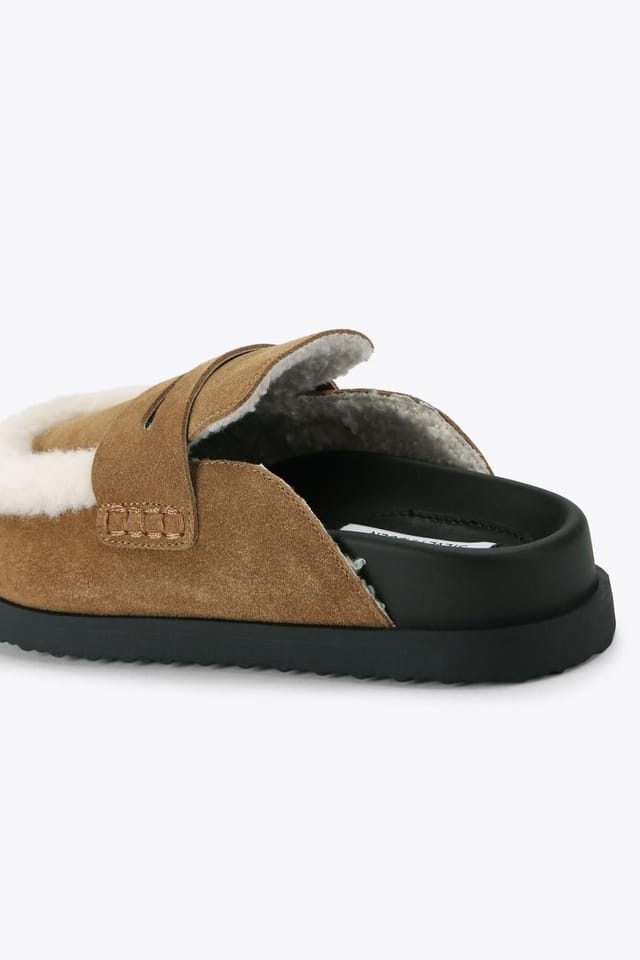 Steve Madden STEVE MADDEN Women's 'Tomlin Brown' Suede Flats in Brown - 3