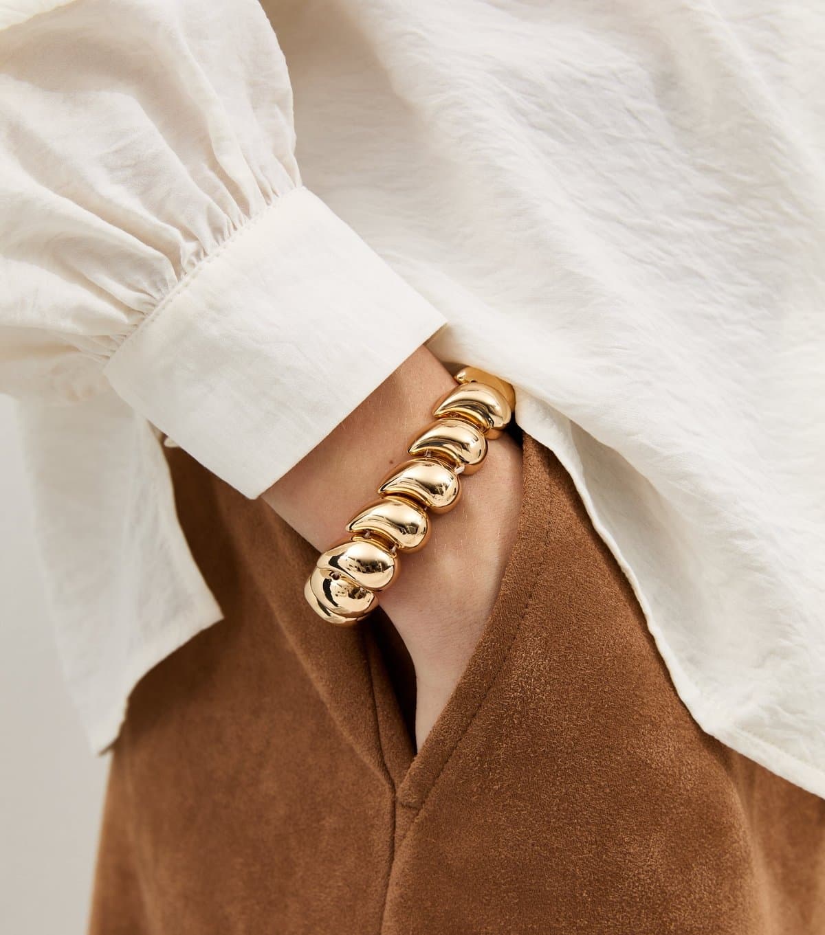 New Look New Look Gold Tone Pebble Stretch Bracelet