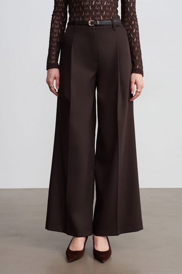 Dilvin Dilvin Women's High-waist Wide-leg Crepe Trousers in Chocolate - 3