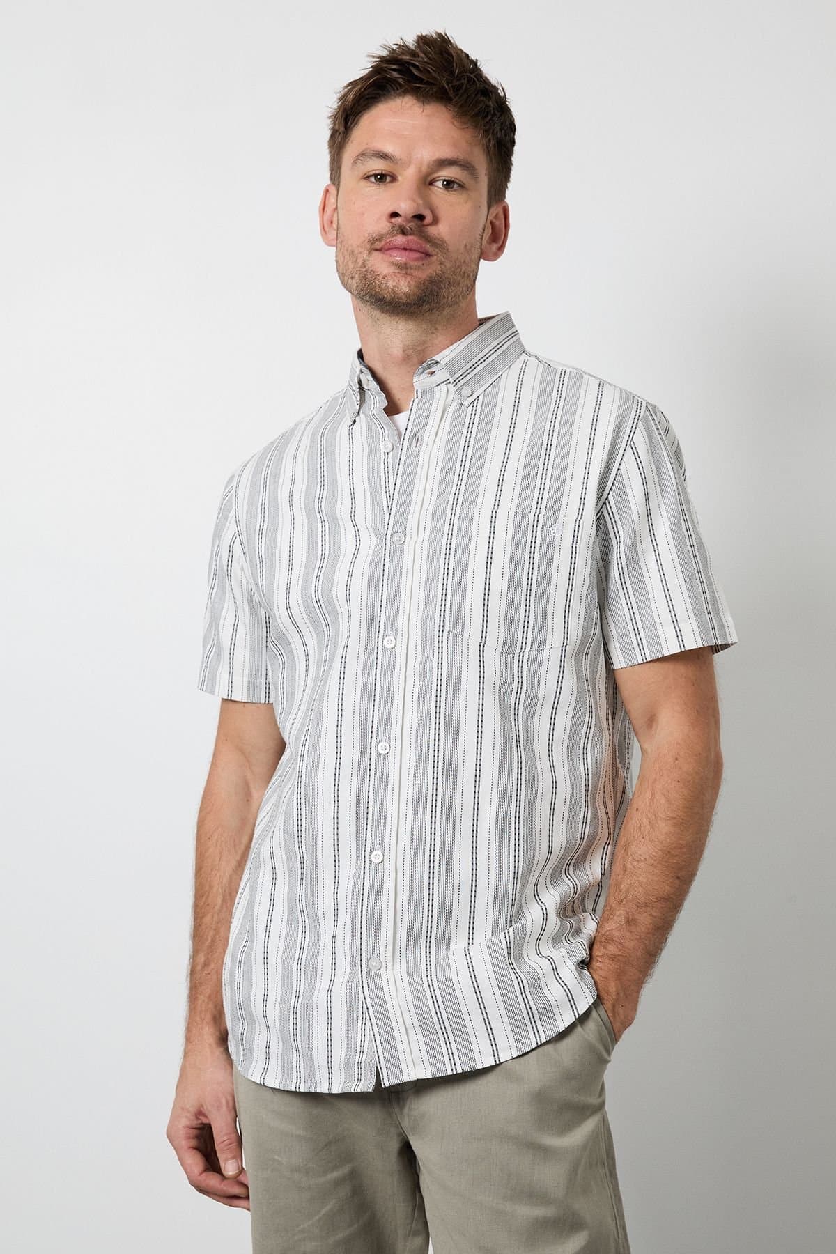 Maine Maine Men's White Striped Short Sleeve Shirt