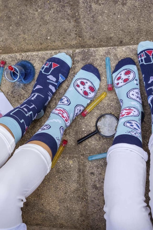 SPOX SOX SPOX SOX Men's 1 Pack Mismatched Novelty Odd Socks - Laboratory in Blue - 3