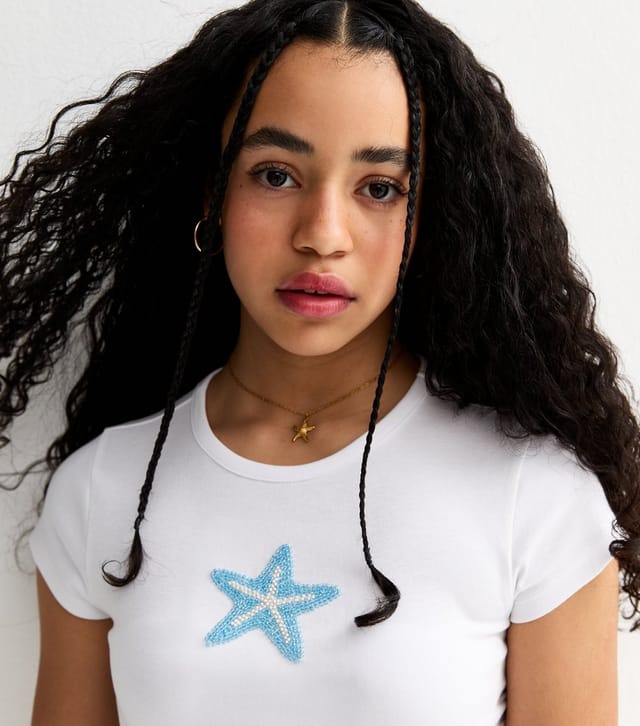New Look Girls' White Beaded Starfish Ruched Side T-Shirt New Look - 2