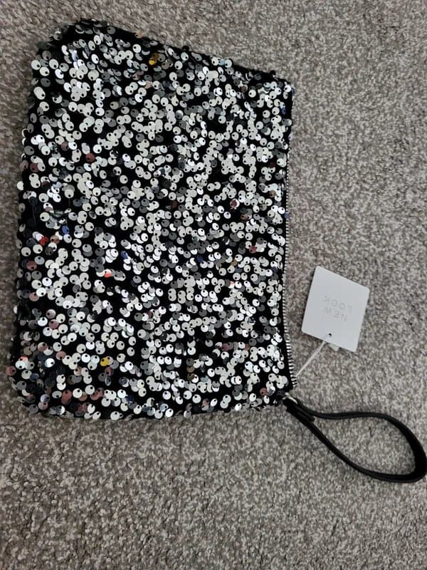 New Look Silver Sequin clutch bag