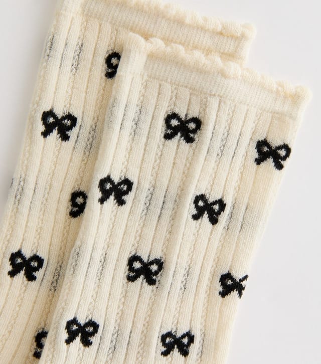 New Look Off White Bow Pattern Cotton Blend Socks New Look - 2