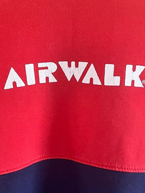 Airwalk Vintage Airwalk Colour Block Sweatshirt – Size Small