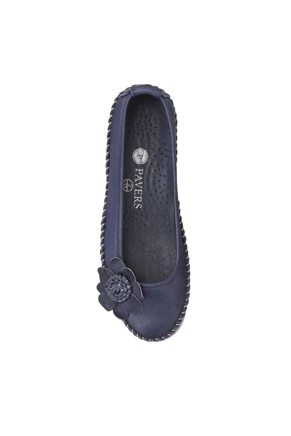 Pavers Pavers Women's Lightweight Leather Pumps in Navy - 4