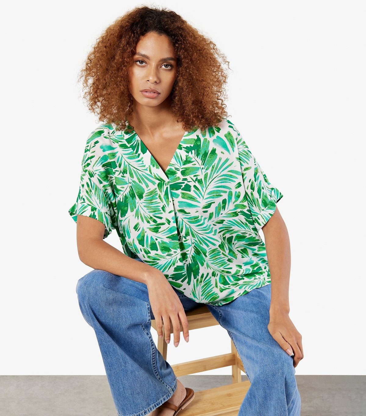 Apricot Women's Off White Tropical Print Pleated Top Apricot New Look - 4