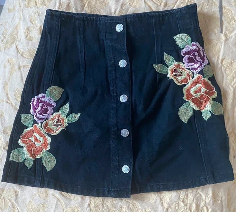 Topshop Topshop denim boho / festival high waisted mini with embroidered detailing - 8