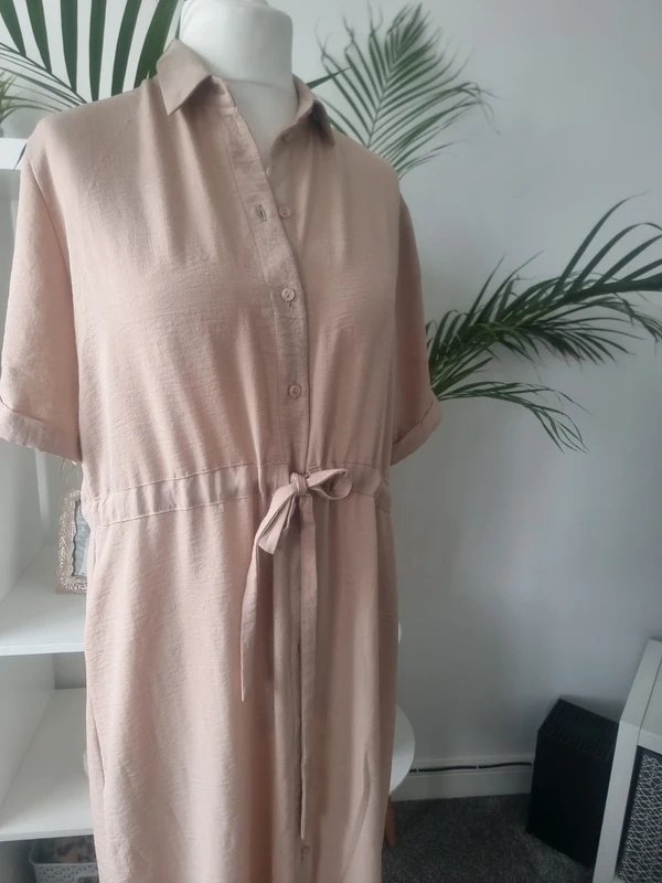 New Look New Look Size 16 Beige Button up dress - 1
