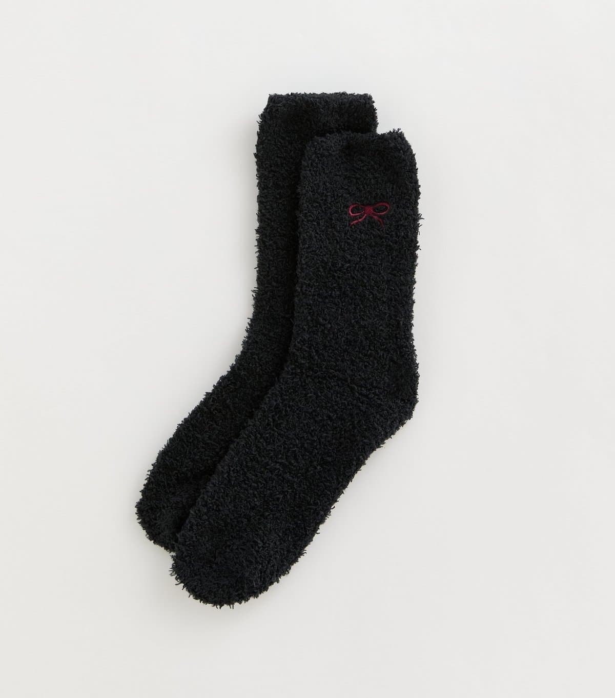 New Look Black Fluffy Bow Embroidered Ankle Socks New Look