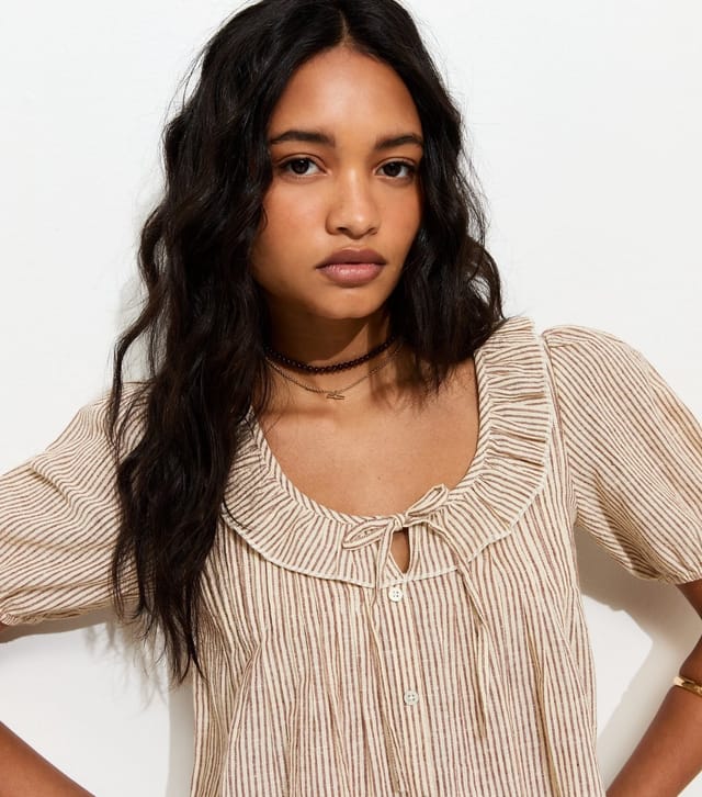 New Look Women's Brown Striped Frill Neckline Blouse New Look - 2
