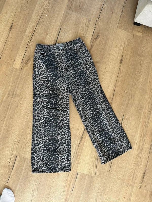 New Look New look leopard print jeans size 16
