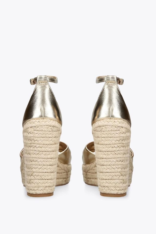 Steve Madden STEVE MADDEN Women's 'Taliya Gold' Leather Sandals in Gold - 3