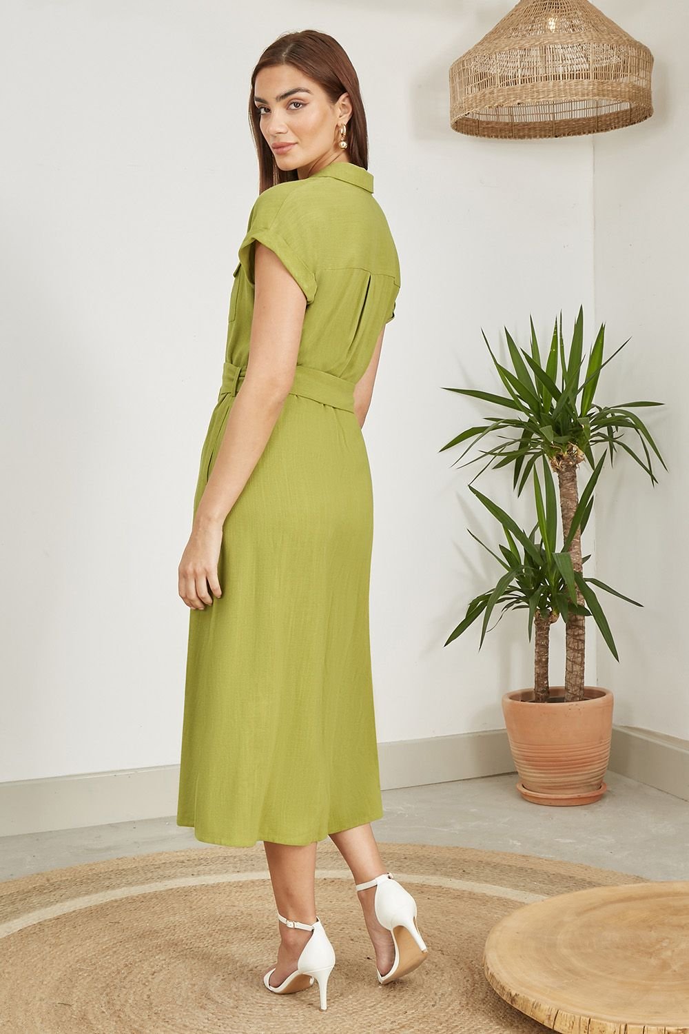 Yumi Yumi Women's Green Viscose Linen Look Midi Shirt Dress With Wooden Belt in Light Green - 4