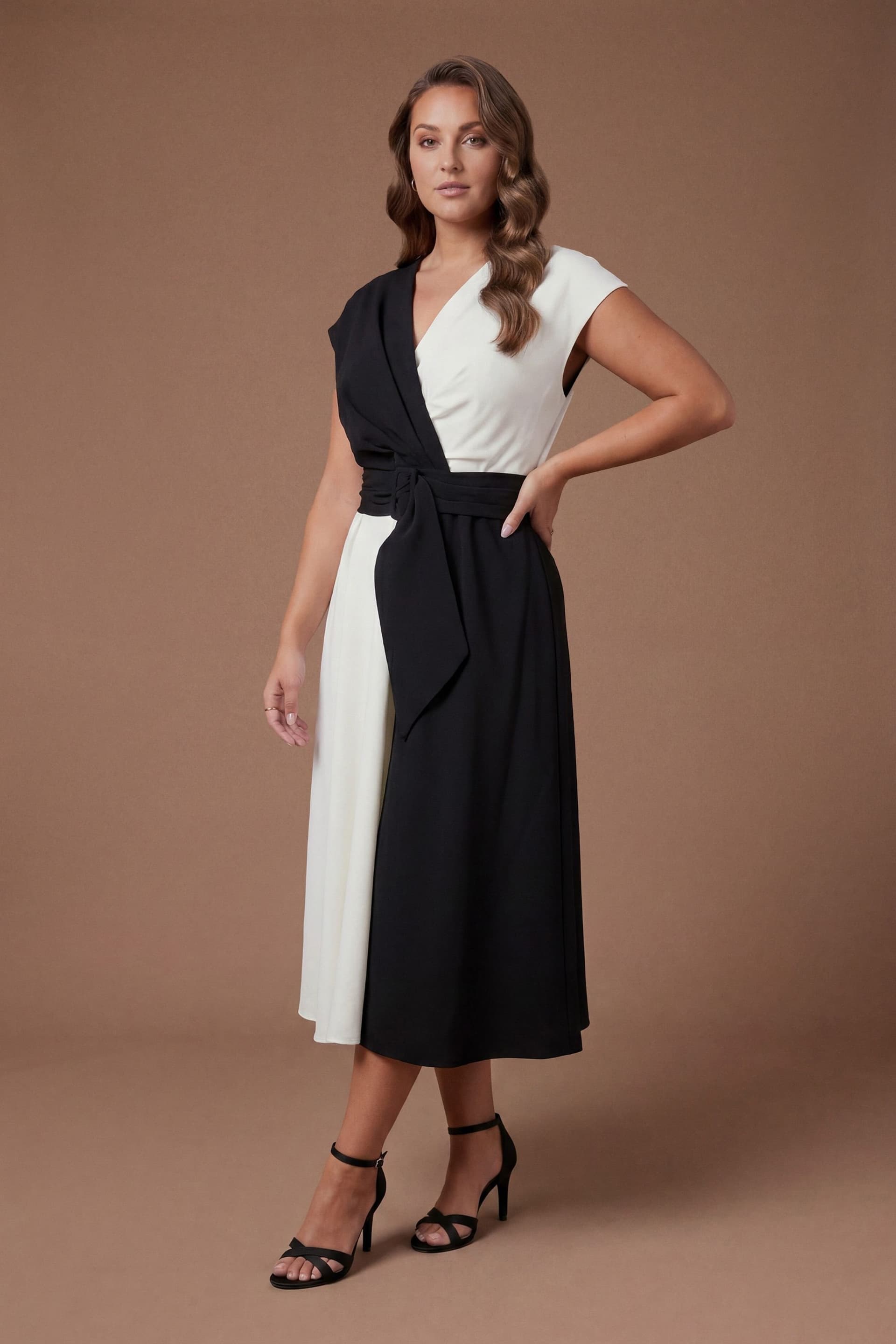 Coast Coast Women's Plus Belted Crepe Mono Midi Dress