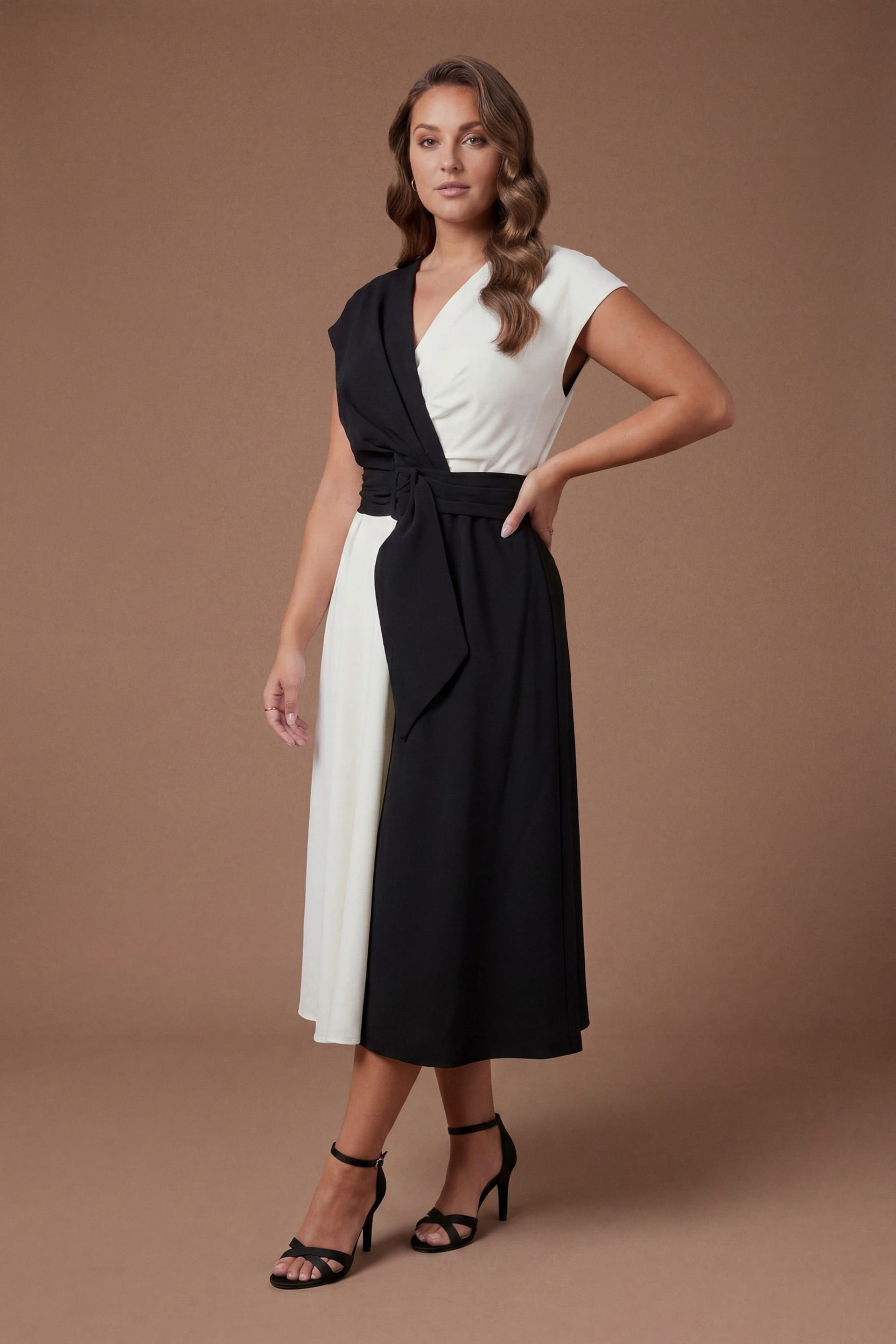 Coast Women's Plus Belted Crepe Mono Midi Dress