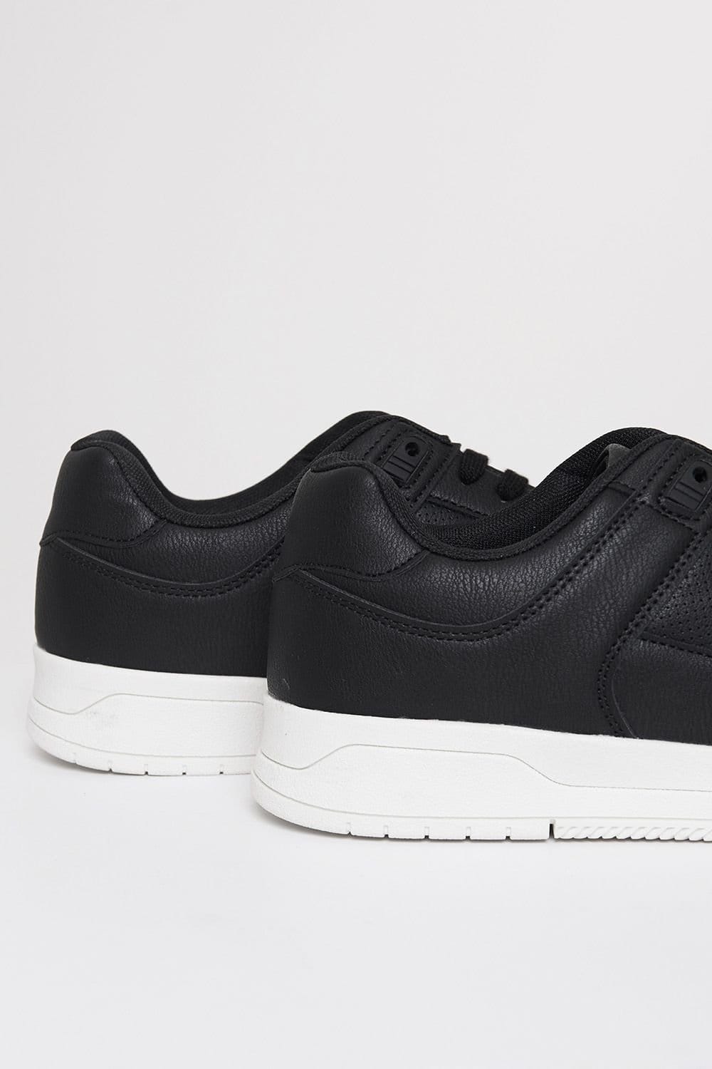 Threadbare Threadbare Men's Lace Up Court Trainers in Black - 4
