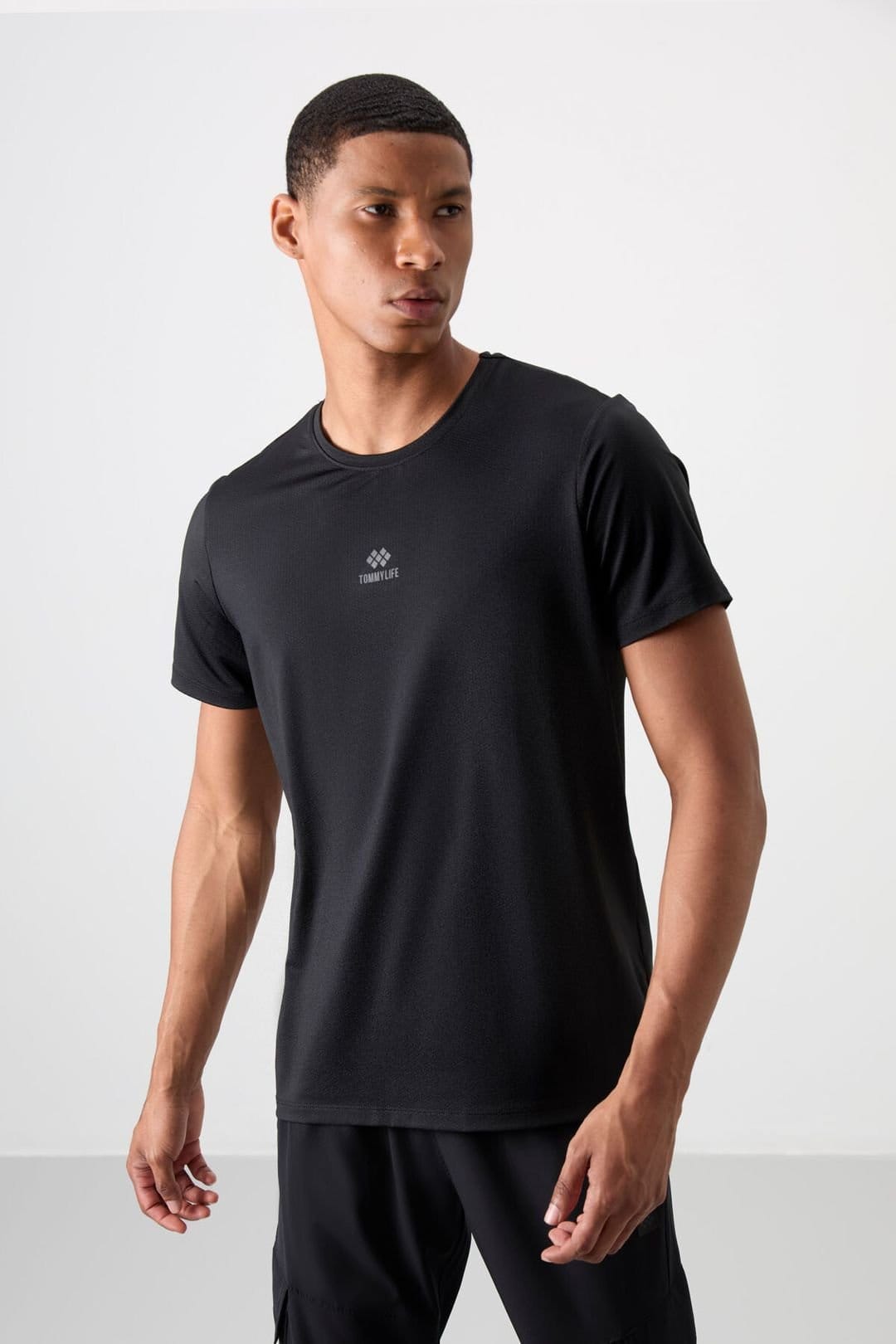 Tommy Life Tommy Life Men's Logo Patch Short-Sleeve T-Shirt in Black - 4