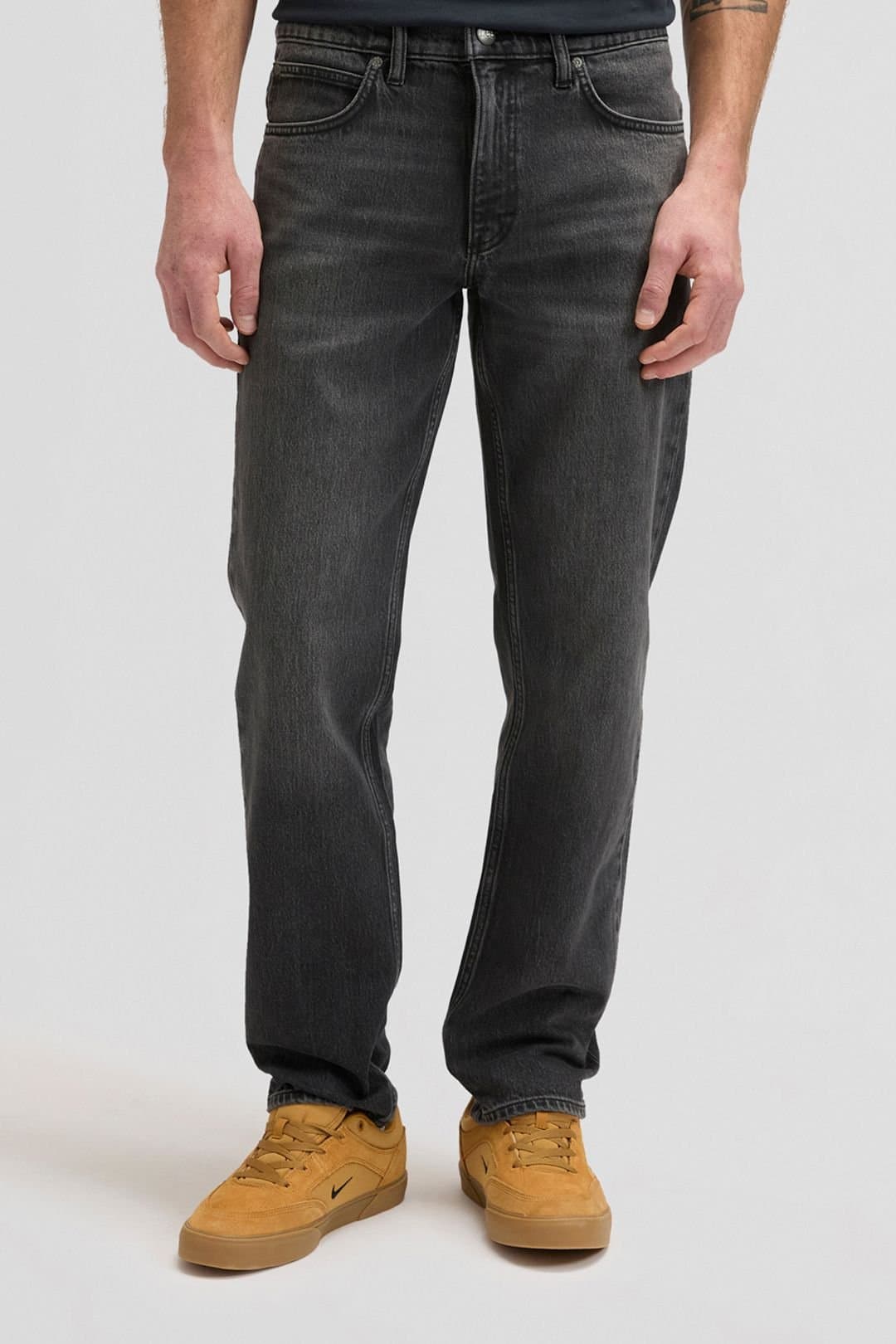 Lee Lee Men's West Relaxed Fit Jeans Protocol in Blue
