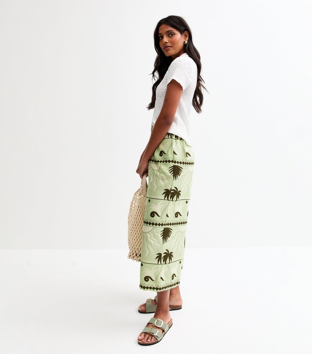 New Look Women's Green Lightweight Sun Palm Tree Print Crop Trousers New Look - 3
