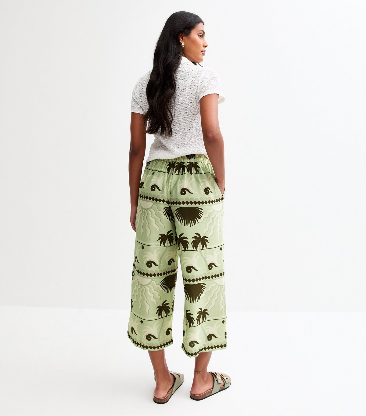 New Look Women's Green Lightweight Sun Palm Tree Print Crop Trousers New Look - 4