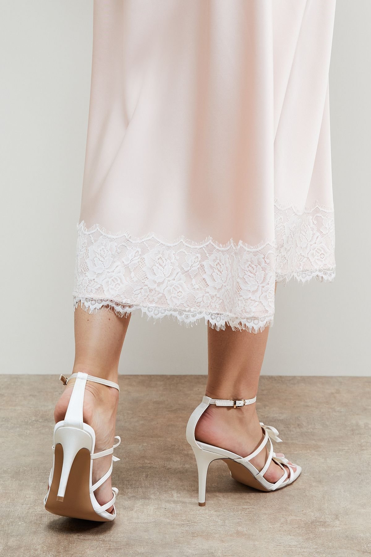 Oasis Oasis Women's Dalpha Satin Bow Multi Strappy High Stiletto Heel Sandals in Ivory - 4