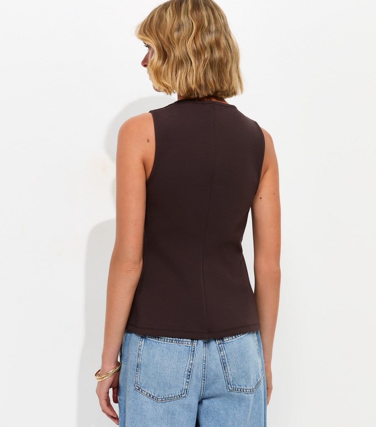 New Look Women's Dark Brown Jersey Crew Neck Faux Pearl Button Waistcoat New Look - 4