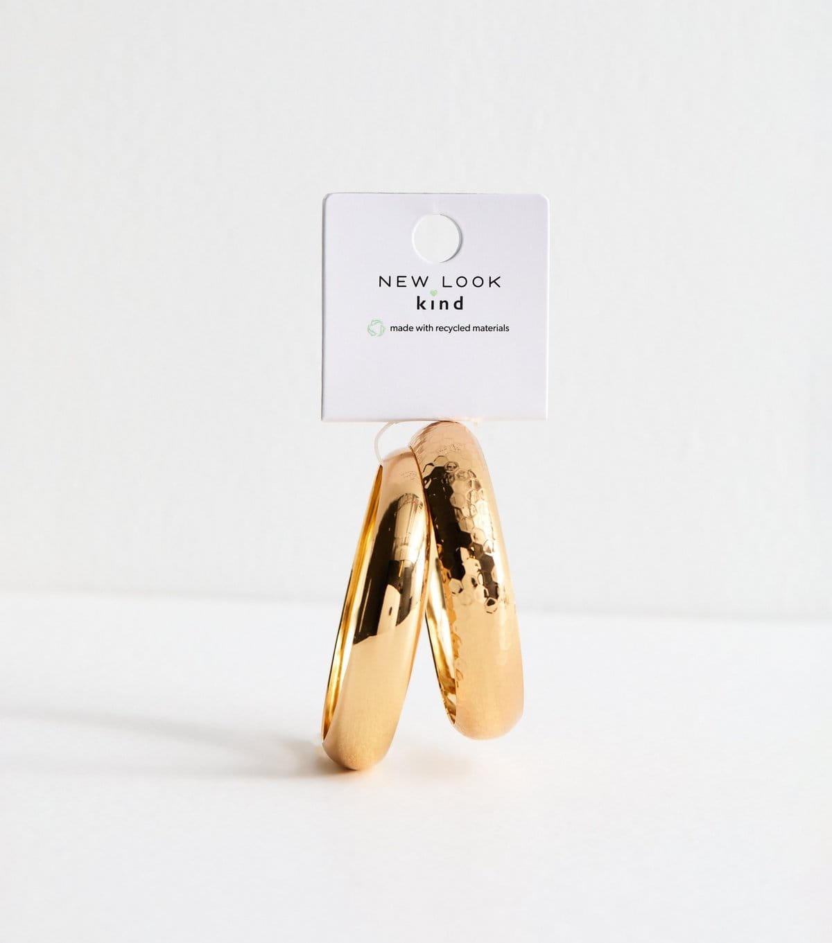 New Look Pack of 2 Gold Tone Chunky Bangles New Look - 4