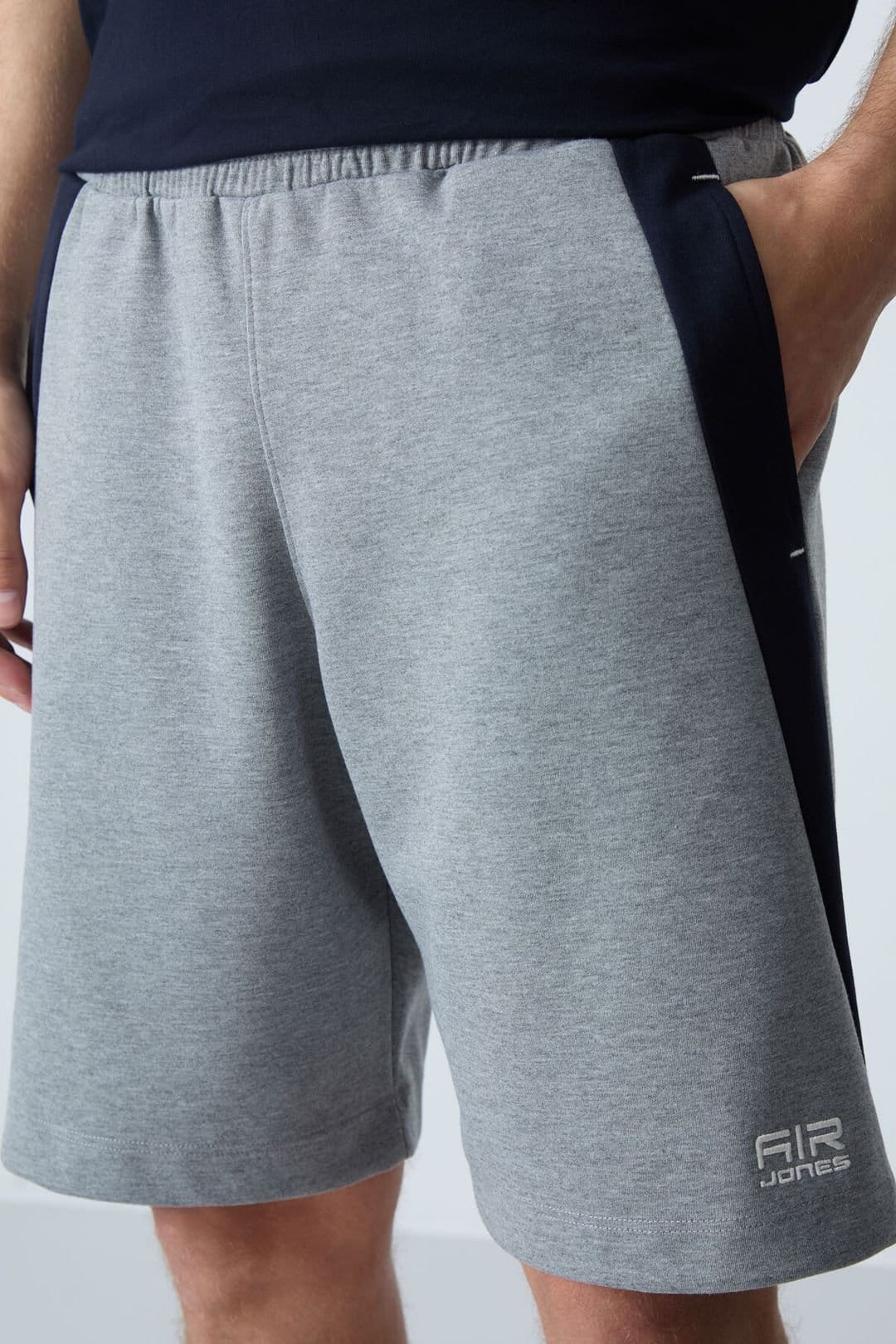 Tommy Life Tommy Life Men's Cotton Blend Sweat Shorts in Grey - 4