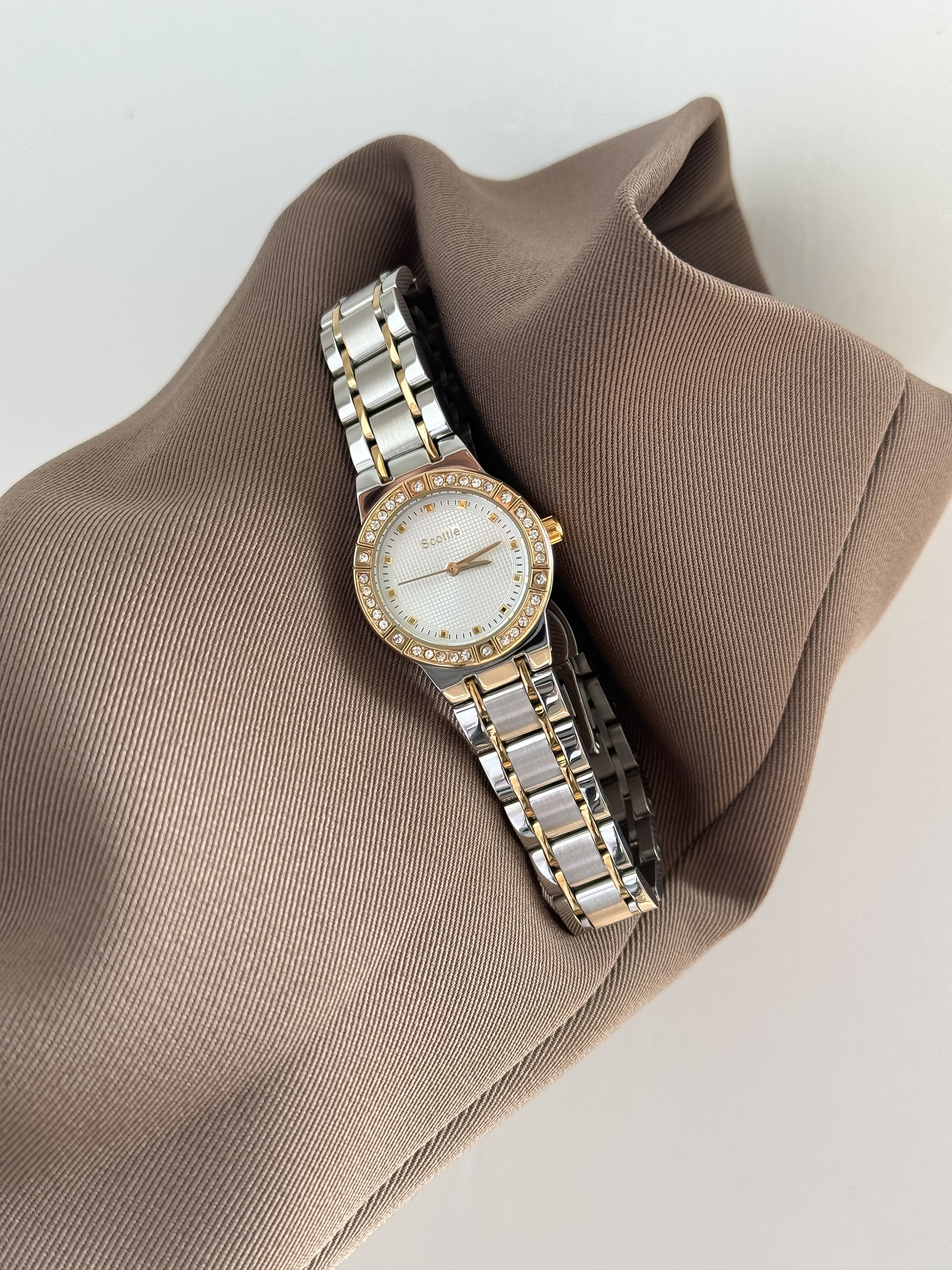 Emma Loves Diamonds Emma Loves Diamonds Women's Kensington Watches Gold & Silver Swiss Quartz Watch Gold & Silver Bracelet - 2