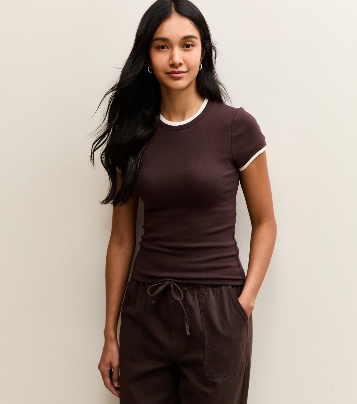 New Look Women's Brown Contrast Edge Baby Tee New Look