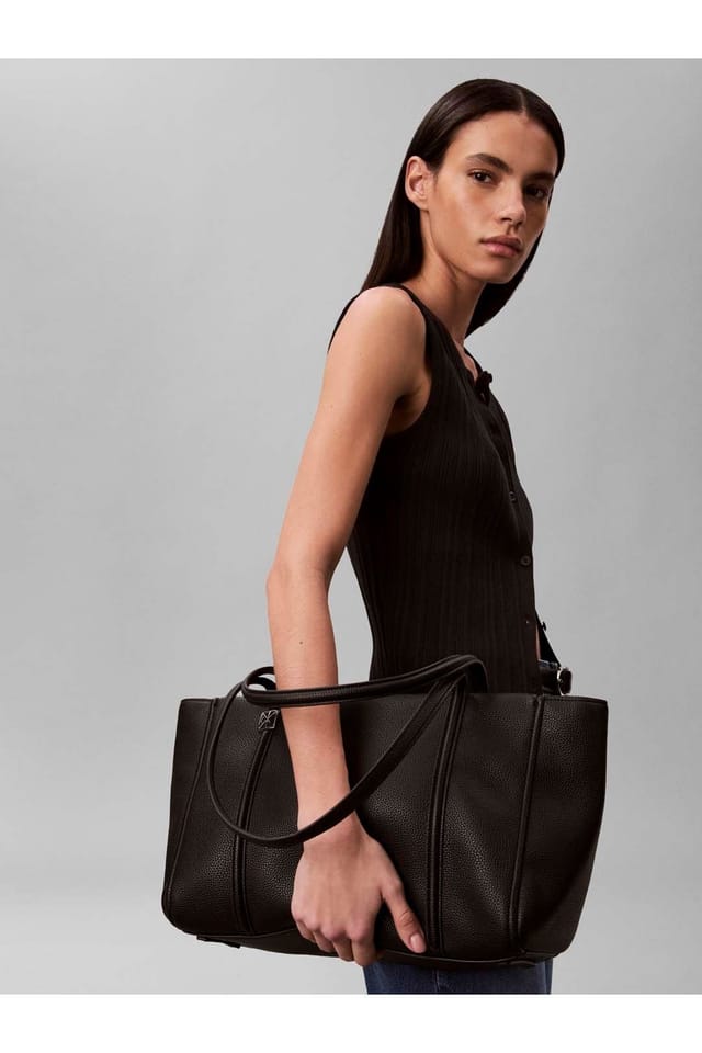 Calvin Klein Calvin Klein Women's Emblem Hw Pebble Tote Black - 2