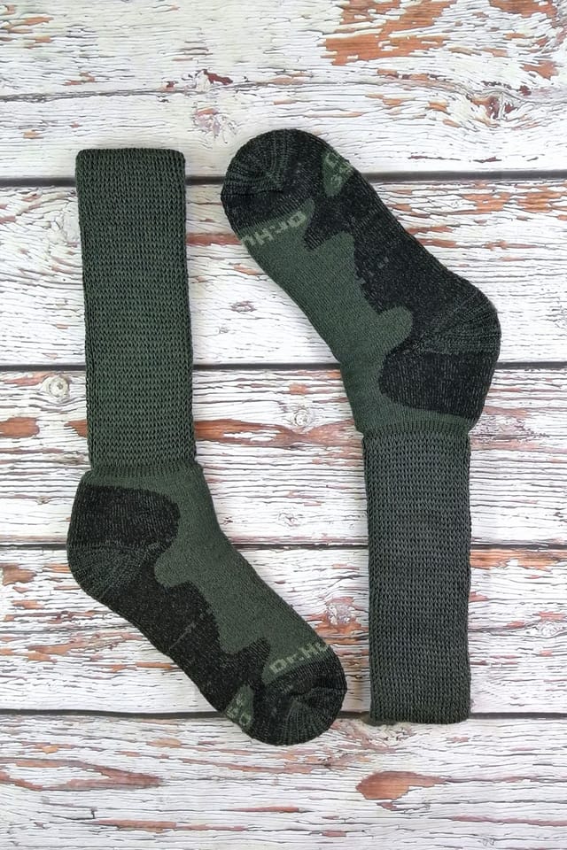 Dr Hunter Dr Hunter Men's 1 Pack Extra Wide Knee High Merino Wool Hiking Socks in Green - 3