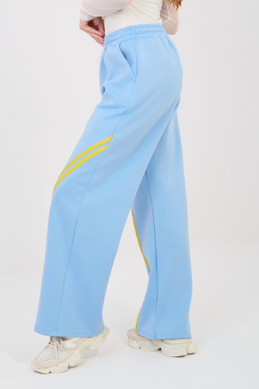 Love Lace Love Lace Women's Stripe Tracksuit Sweatpants in Blue