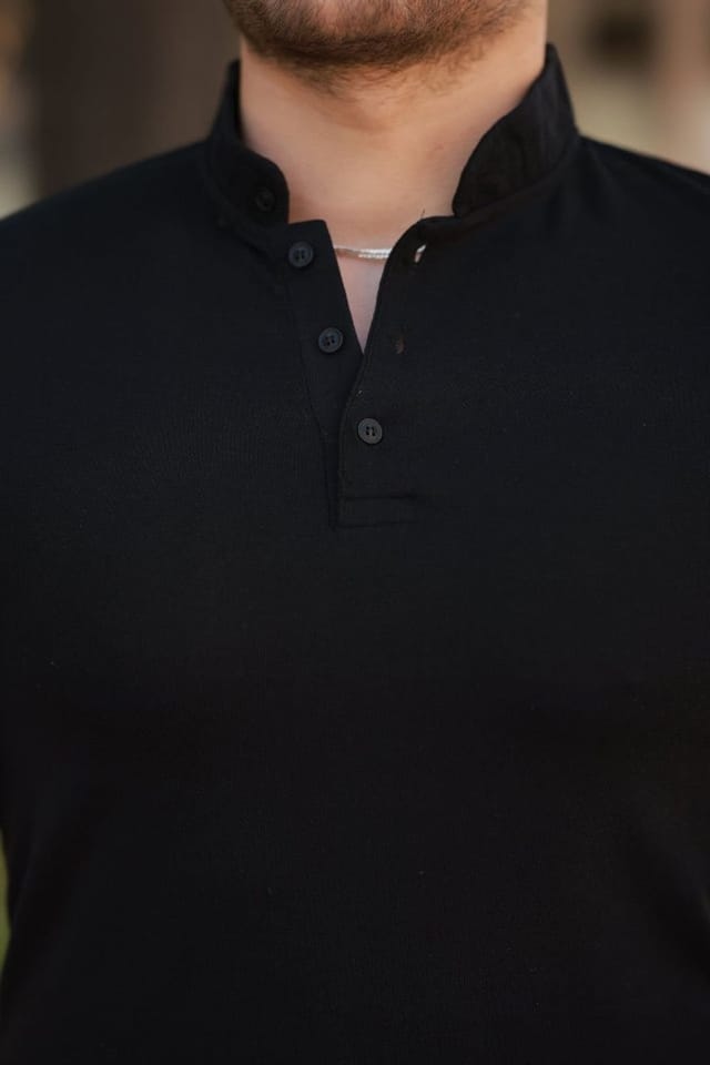 Janes Janes Men's Slim Fit Mandarin Collar Short Sleeve Buttoned T-Shirt in Black - 3