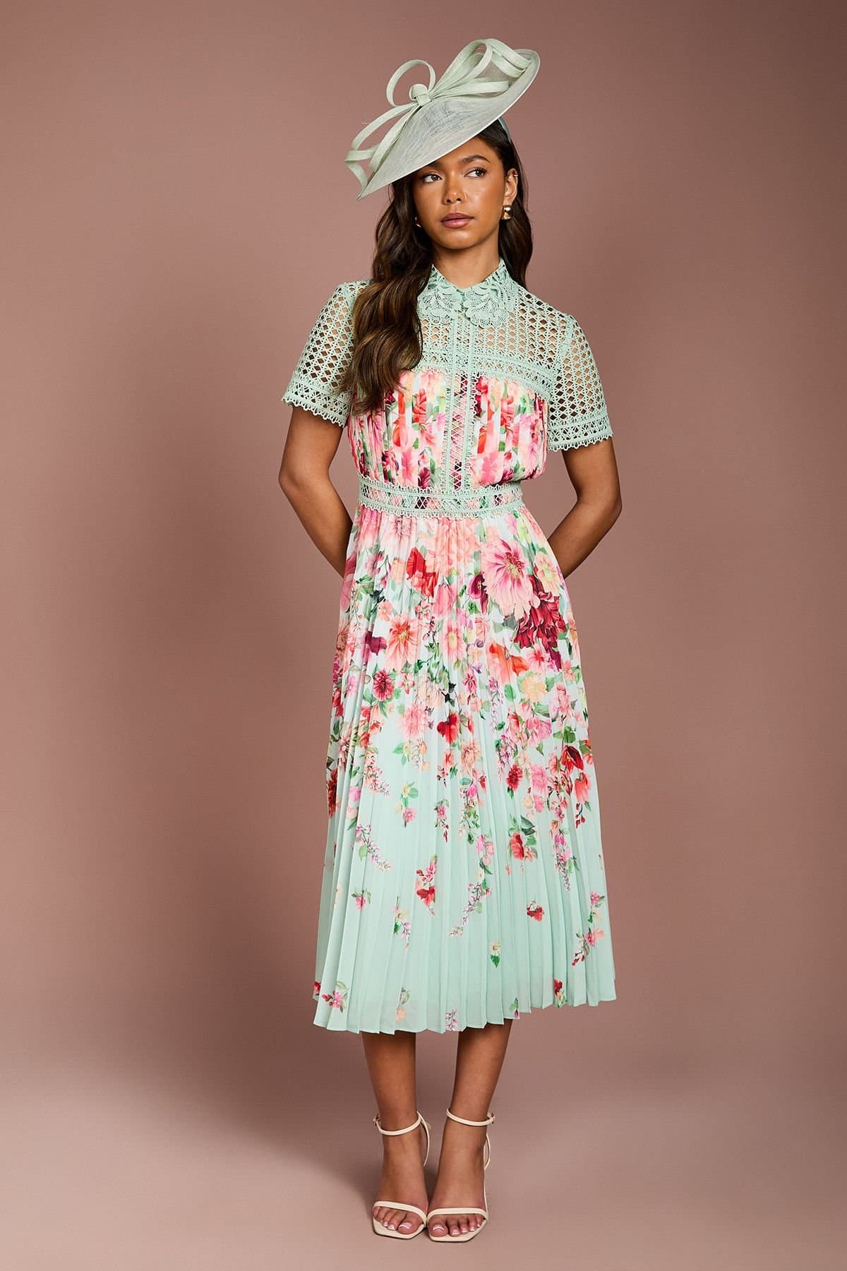 Coast Coast Women's Lisa Tan Lace Pleated Printed Midi Dress in Sage