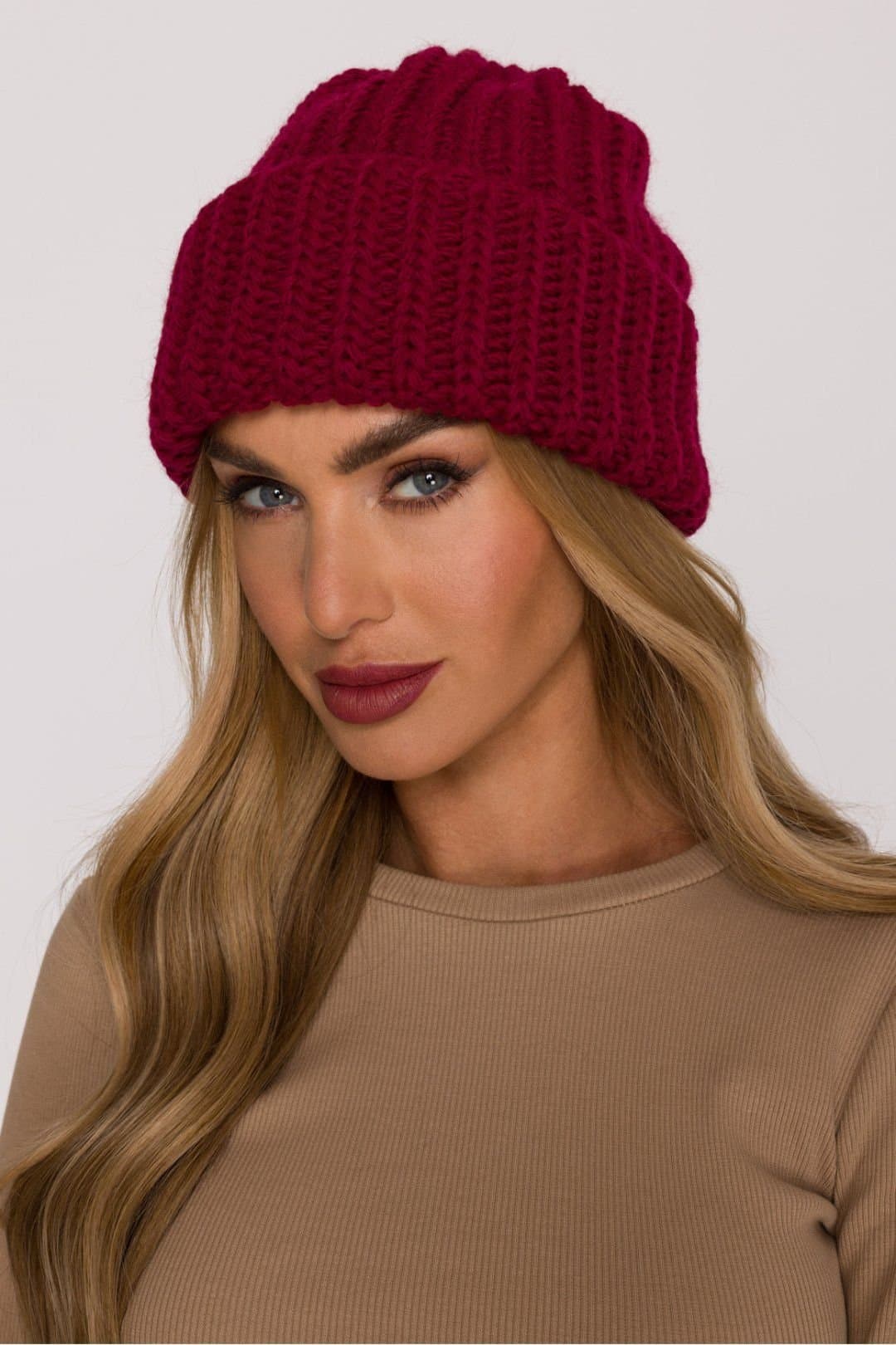 Love Lace Love Lace Women's Warm Ribbed Fold Edge Beanie Hat in Red