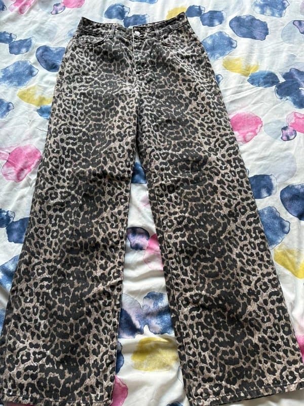 New Look Wide leg leopard print jeans