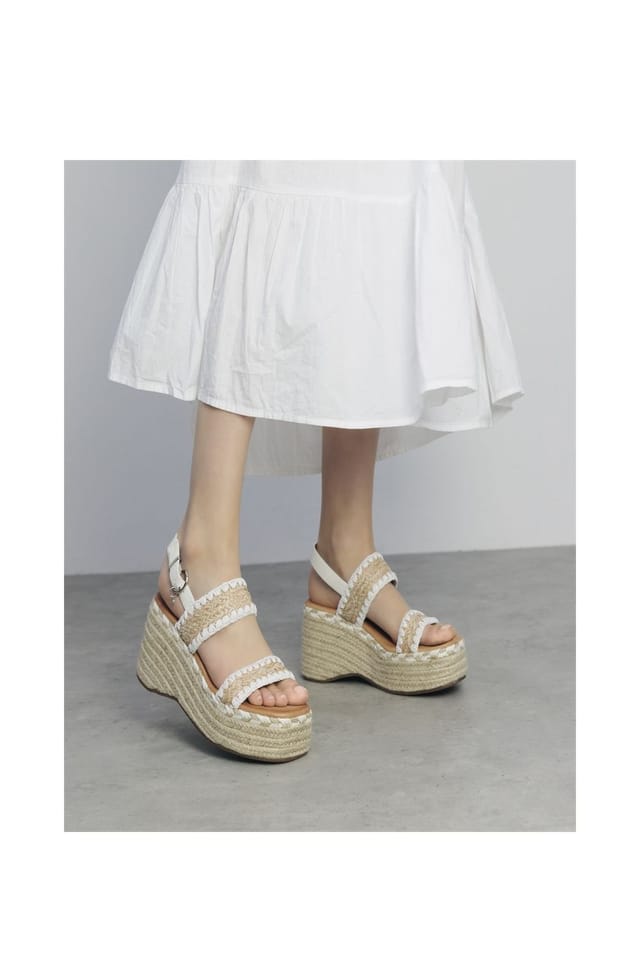 Moda in Pelle Moda In Pelle Women's 'Kelila' Textile Wedges in White - 2