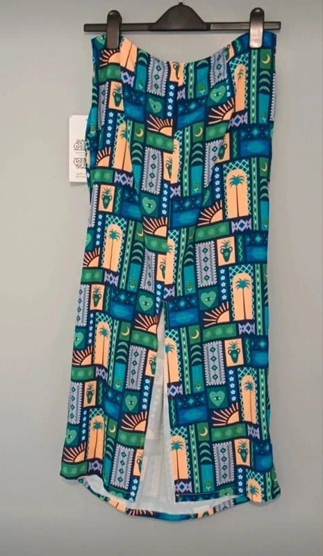 Never Fully Dressed Never Fully Dressed Multicolour Ruched Midi Skirt - size 14