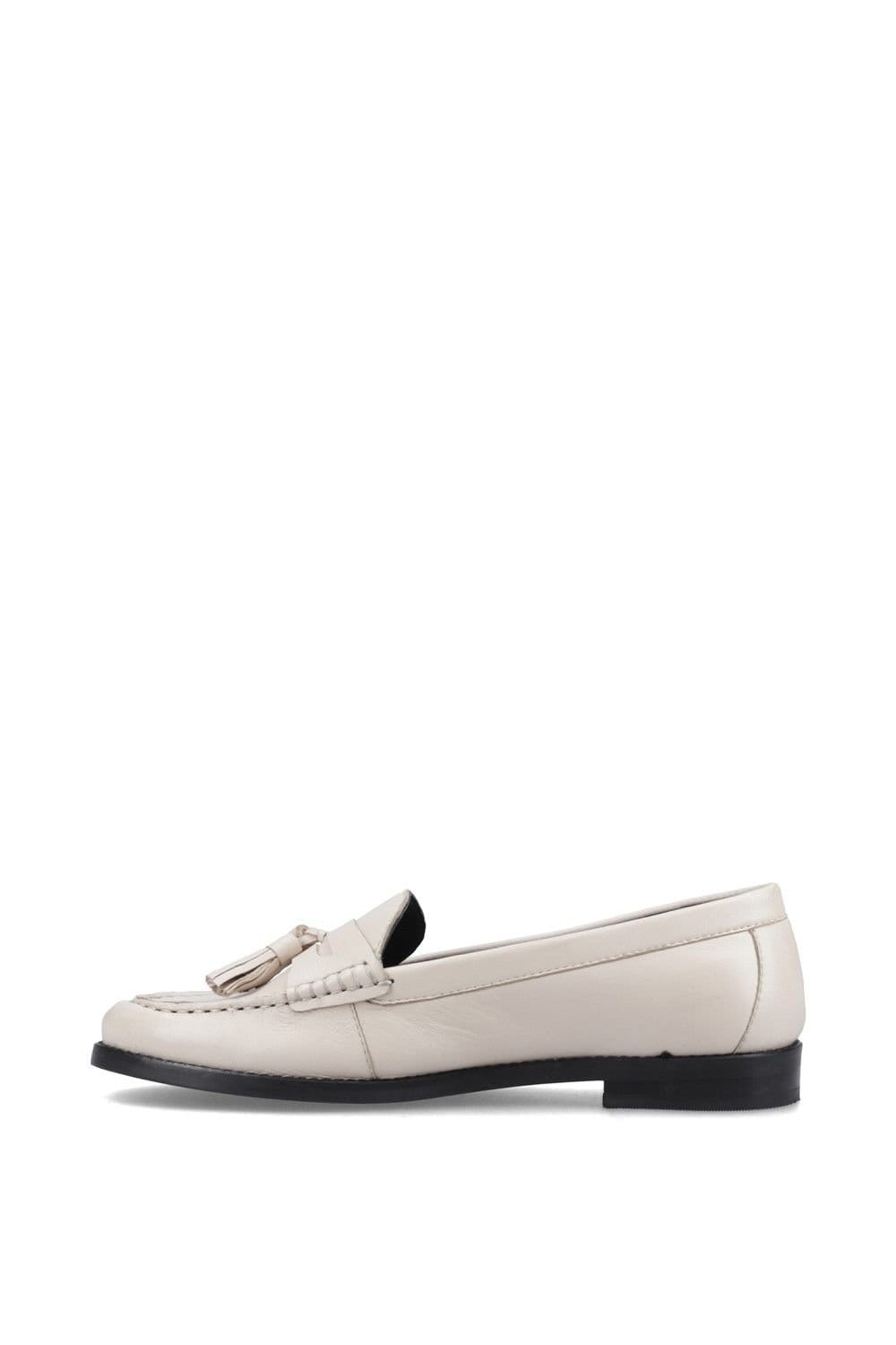 Hush Puppies Hush Puppies Women's Connie Tassel Loafer in Cream - 4