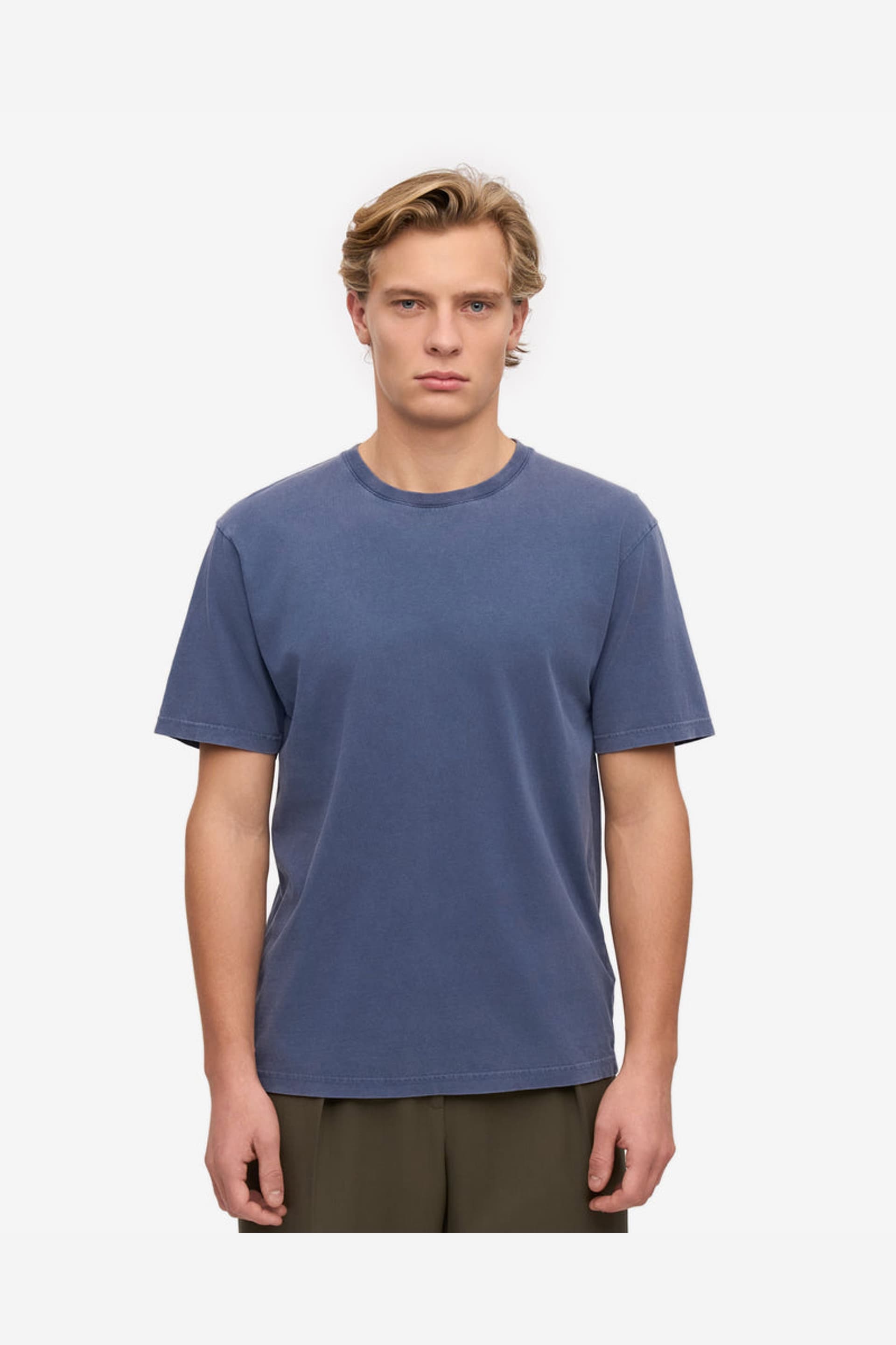 Colourful Standard Colourful Standard Men's Classic Style Short Sleeve Crew Neck T-Shirt in Dark Indigo