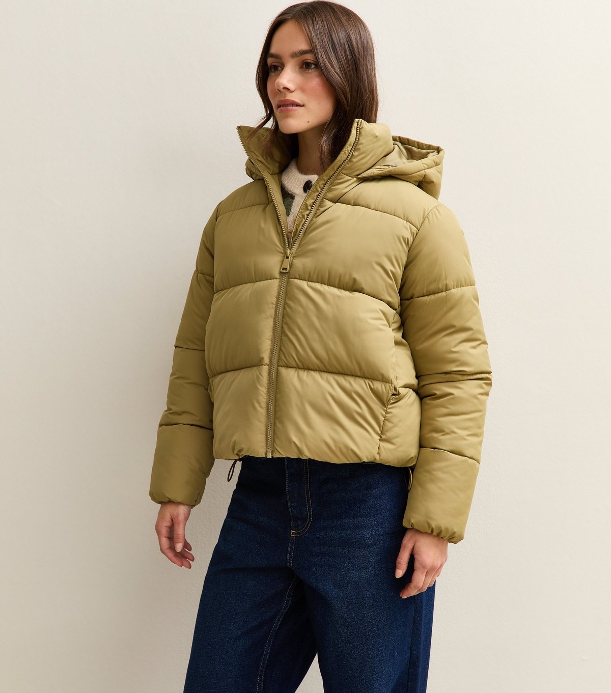 New Look Women's Petite Light Khaki Cropped Puffer Jacket New Look - 3